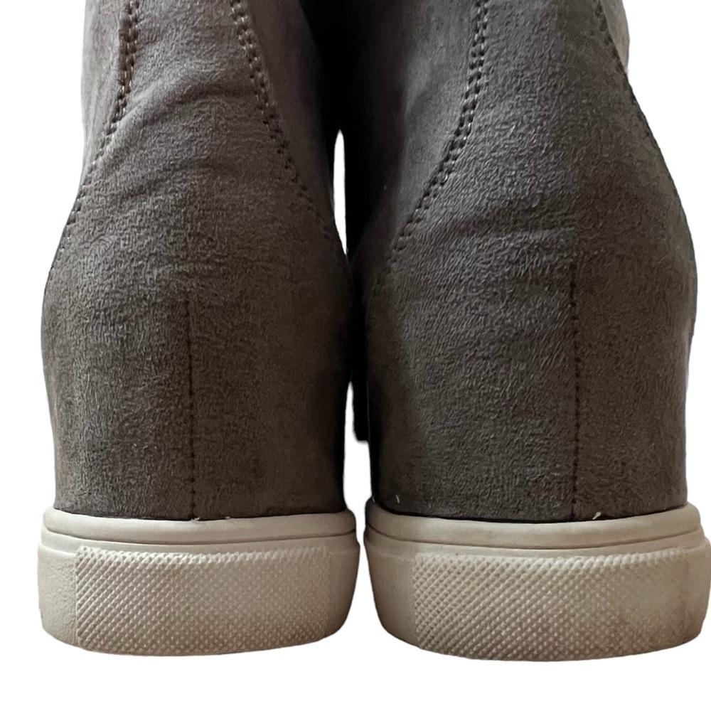 Booties - Picture 6 of 9